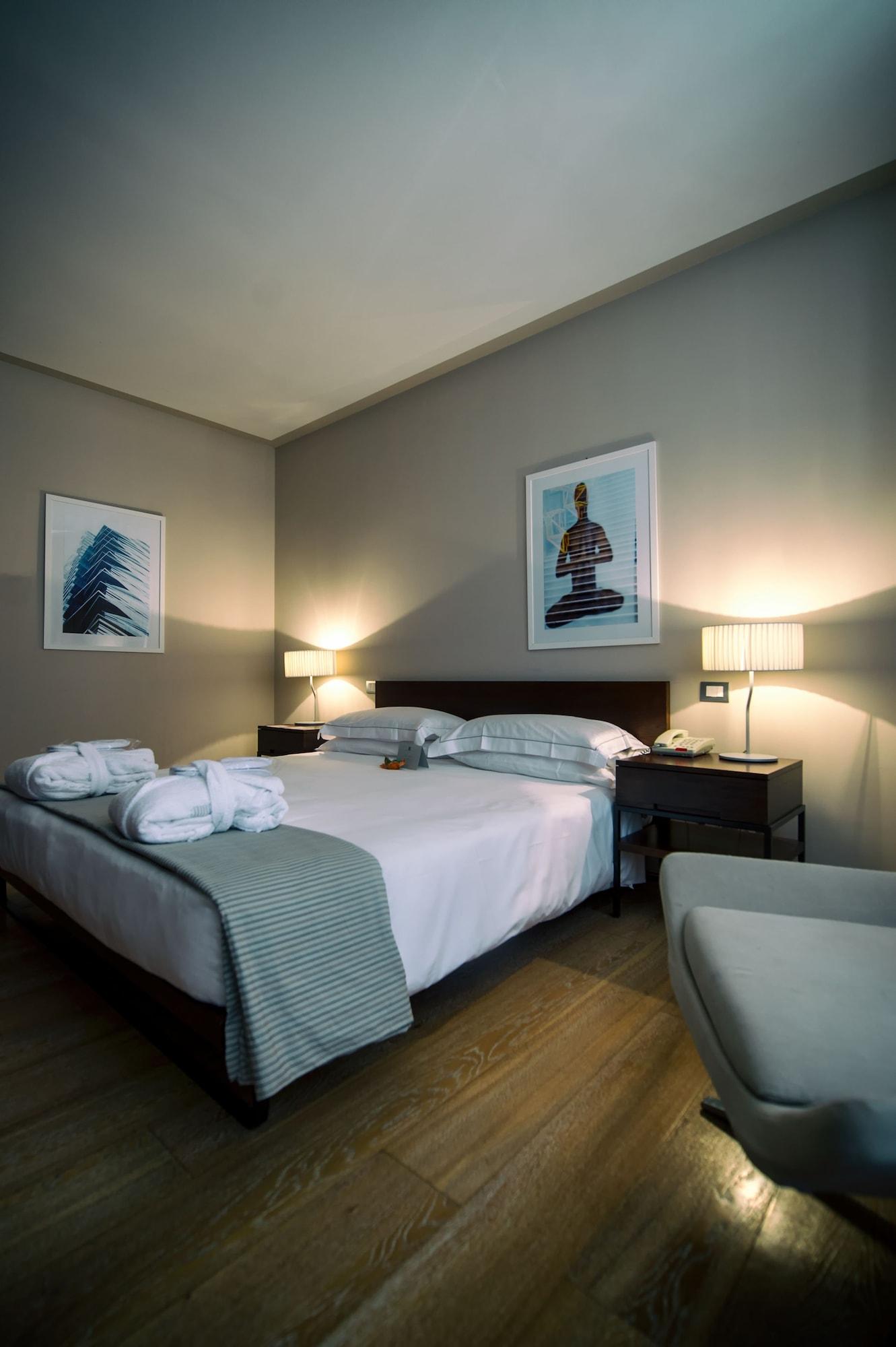 Escalus Luxury Suites Verona Ngoại thất bức ảnh