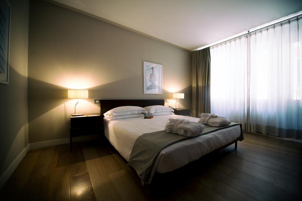 Escalus Luxury Suites Verona Ngoại thất bức ảnh