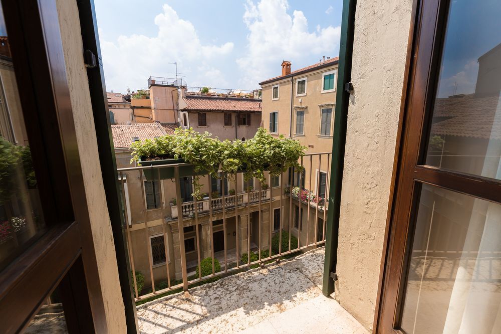 Escalus Luxury Suites Verona Ngoại thất bức ảnh